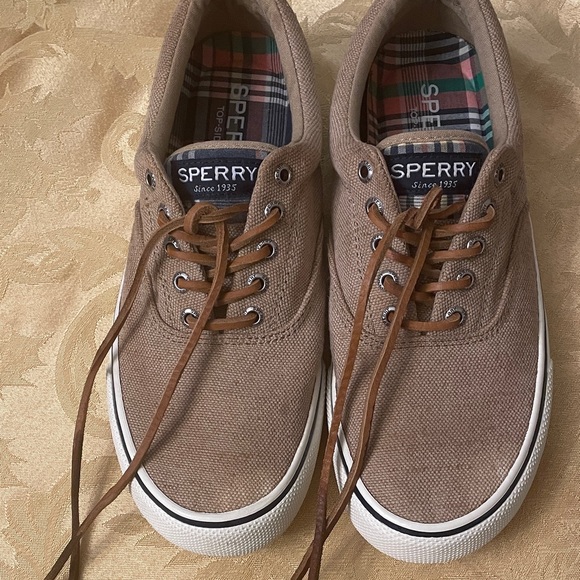 Sperry Men's Brown Canvas Boat Shoes - Picture 1 of 13